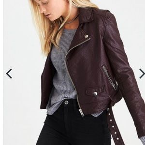 American Eagle Burgundy Faux Leather Moto Jacket Size Medium Edgy Punk Fall Coat
